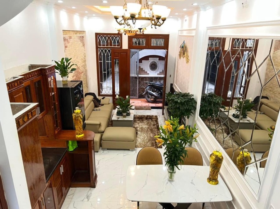 Cần bán nhà đẹp vip, khu phân lô, 40m ra oto tránh, đường Láng Cầu Giấy giá bán 4.25 tỷ