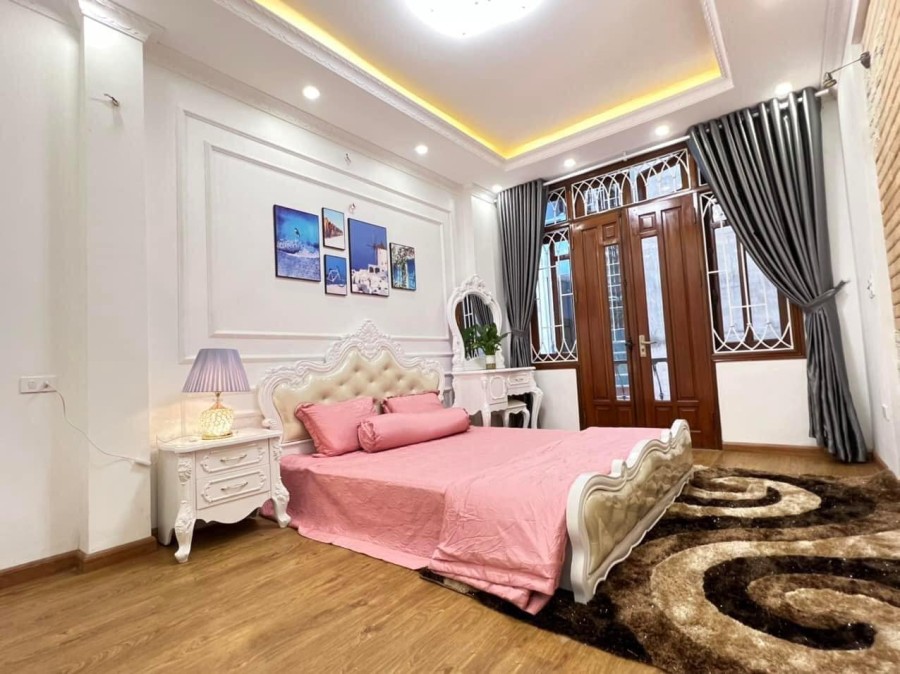 Cần bán nhà đẹp vip, khu phân lô, 40m ra oto tránh, đường Láng Cầu Giấy giá bán 4.25 tỷ
