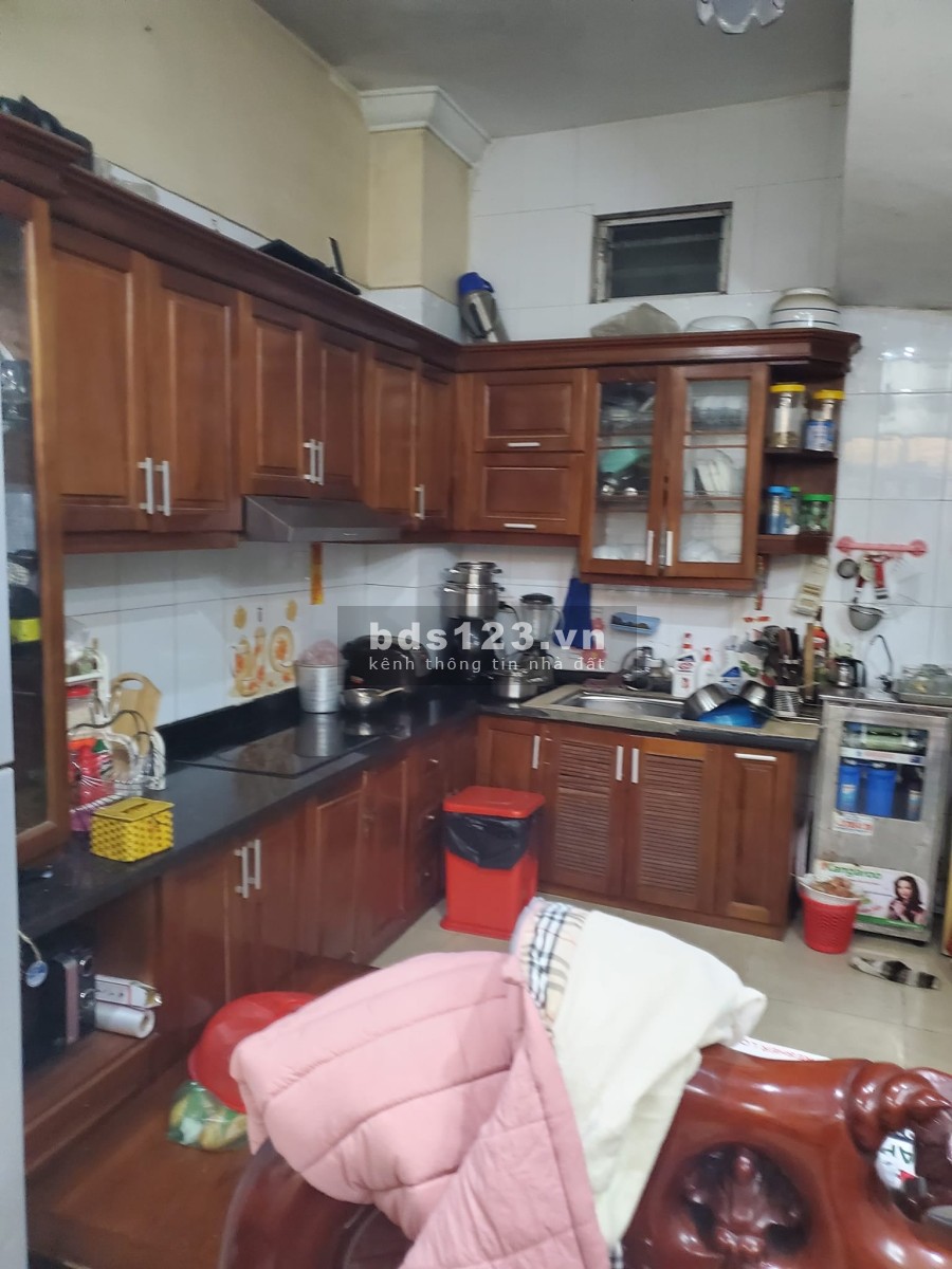 Bán nhà nguyên căn Ngọc Thuỵ phân lô ngõ ô tô đỗ cửa khu dân trí cao, giá hơn 5 tỷ