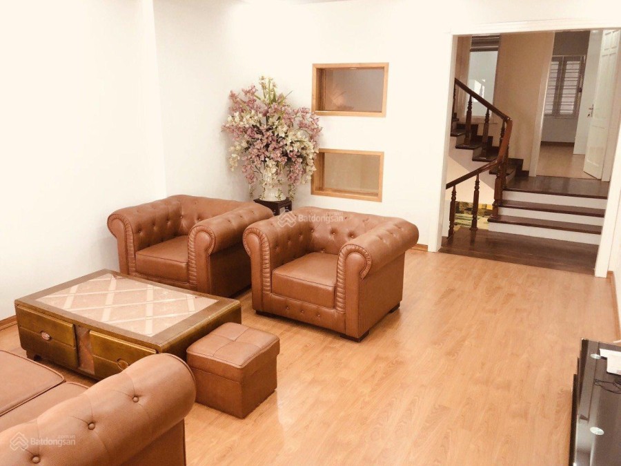Cho thuê nhà riêng tại Văn Cao cực đẹp, giá tốt liên hệ xem nhà 0899276001