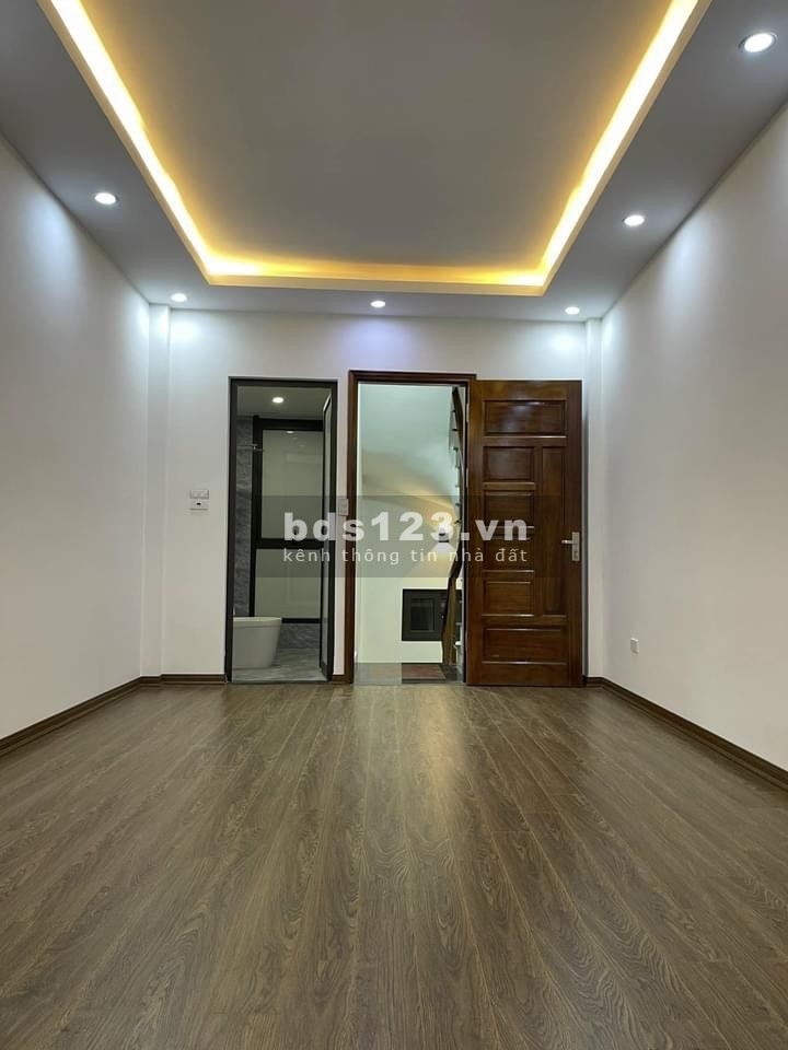 Bán nhà Khương Hạ gara ô tô tránh, giá bán chỉ nhỉnh 5 tỷ, lô góc chính chủ, khu an ninh