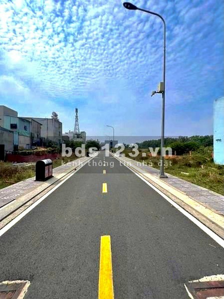 Chính chủ kẹt tiền cần bán gấp lô đất ngay khu công nghiệp, pháp lý chính chủ