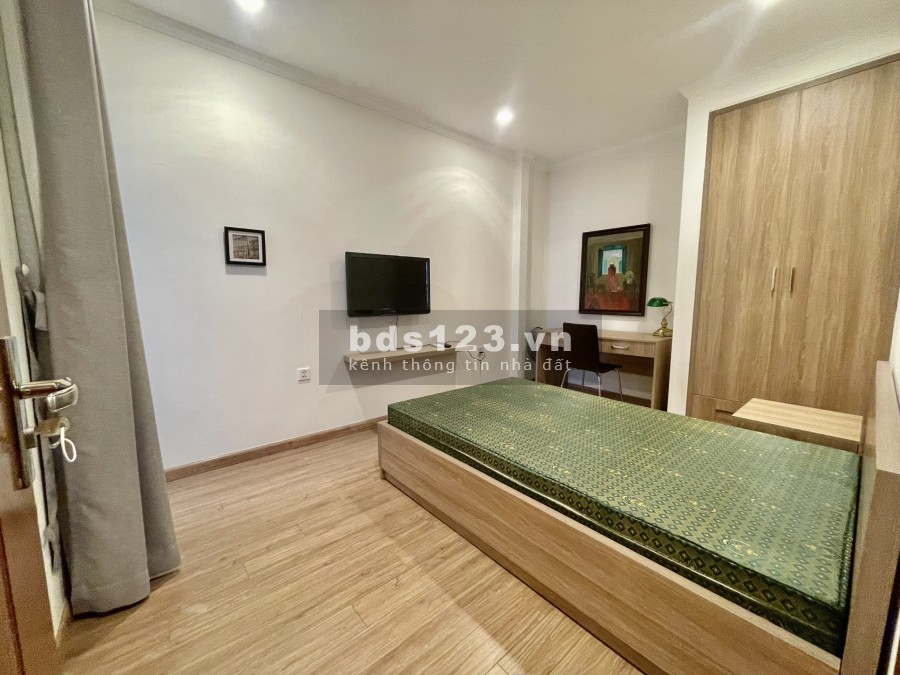 Tôi cần cho thuê căn hộ 2PN diện tích 97m2, đủ đồ tòa T7 Times City giá rẻ 14tr/th đã có phí DV