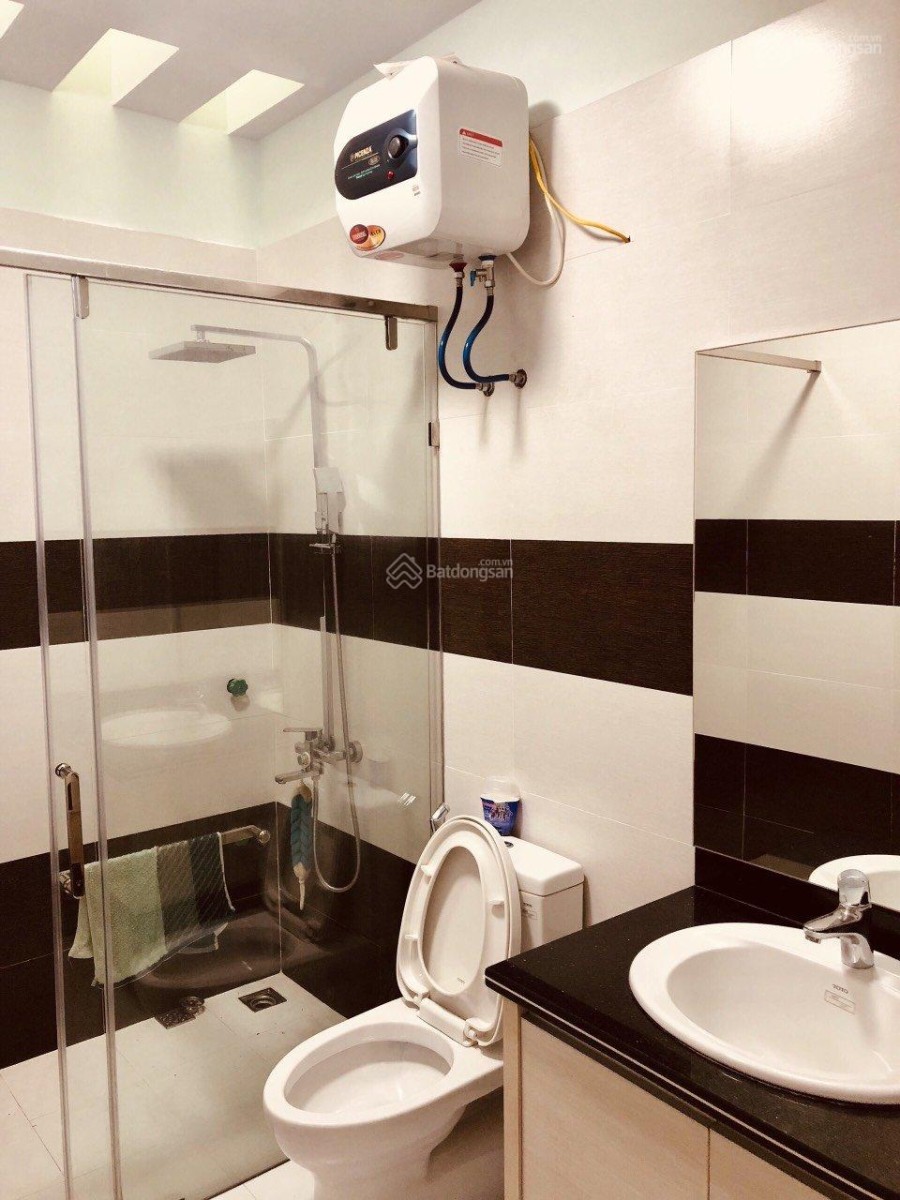 Cho thuê nhà riêng tại Văn Cao cực đẹp, giá tốt liên hệ xem nhà 0899276001