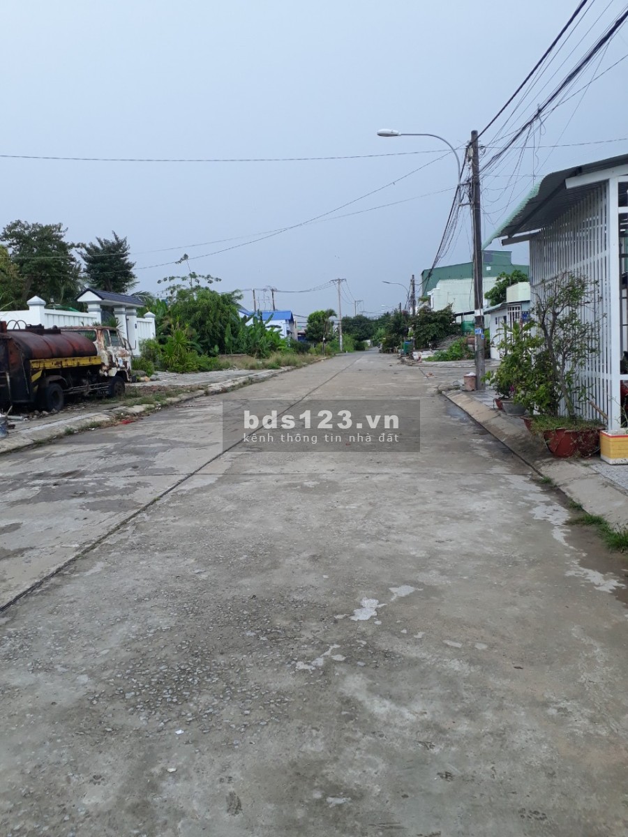 Cần bán gấp nền đất thuộc KDC Tỉnh Ủy đường Chế Lan Viên, phường An Hòa, tp Rạch Giá