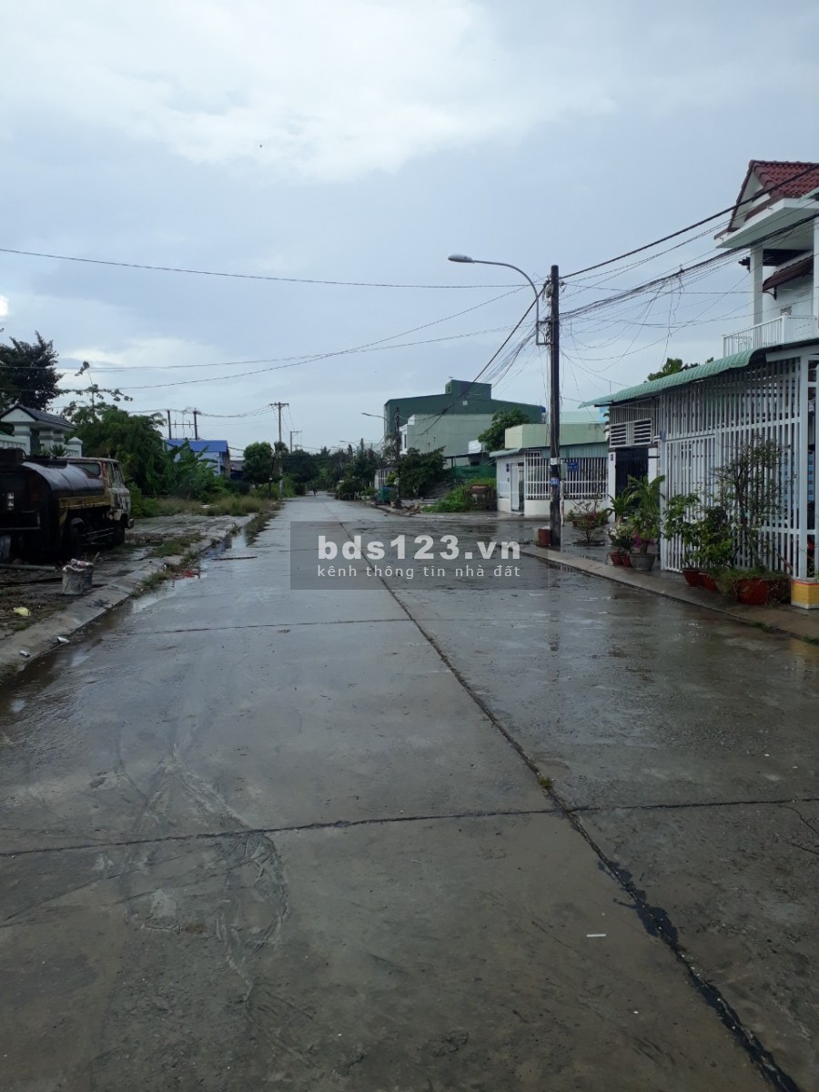 Cần bán gấp nền đất thuộc KDC Tỉnh Ủy đường Chế Lan Viên, phường An Hòa, tp Rạch Giá
