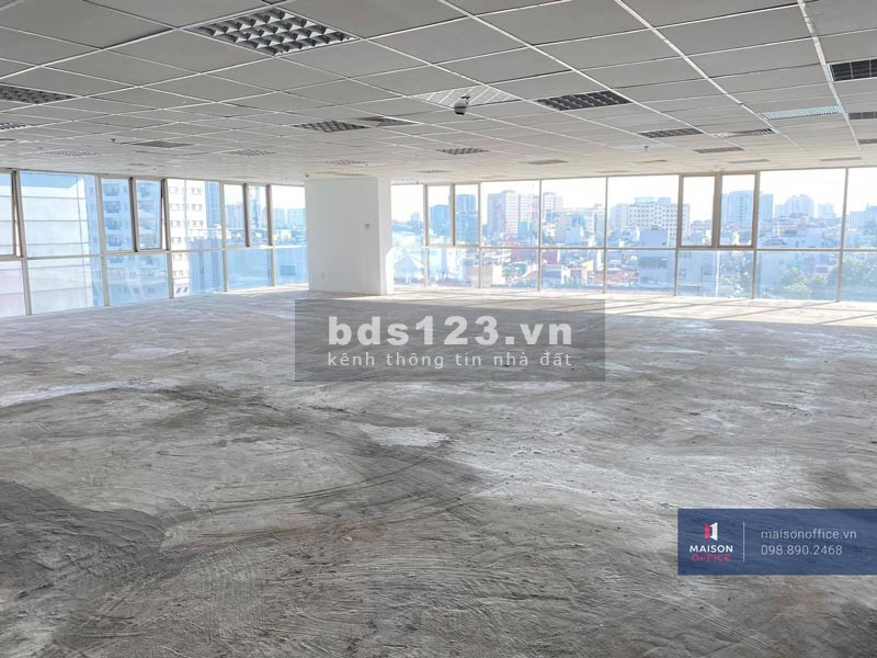 Mặt bằng cho thuê làm văn phòng đầy đủ công năng vào sử dụng ngay, khu trung tâm tiện đi lại