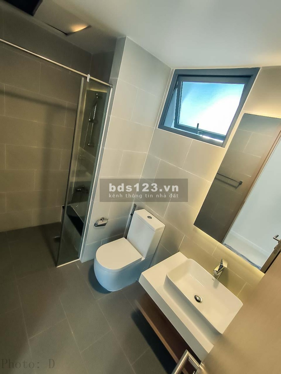 Cần cho thuê 3 pn, 2 wc chung cư Palm Heights giá thuê chỉ với 18 triệu/tháng, giá tốt