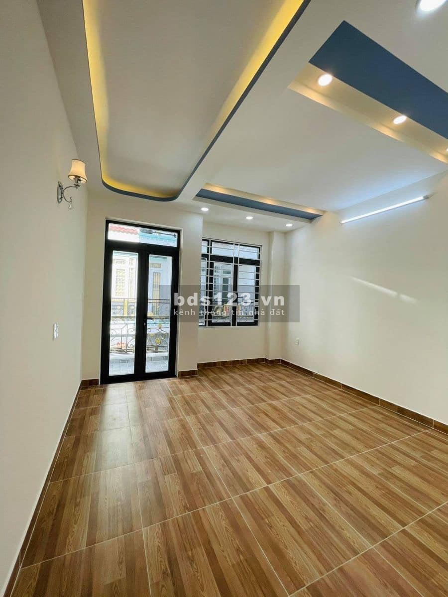 Nhà mới xây diện tích sử dụng 90m2, sổ hồng riêng, đường Lê Văn Lương, Nhà Bè