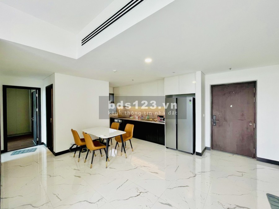Cho thuê căn hộ 2 pn chung cư hạng sang, bàn giao đầy đủ nội thất, giá tốt, tiện ích đủ
