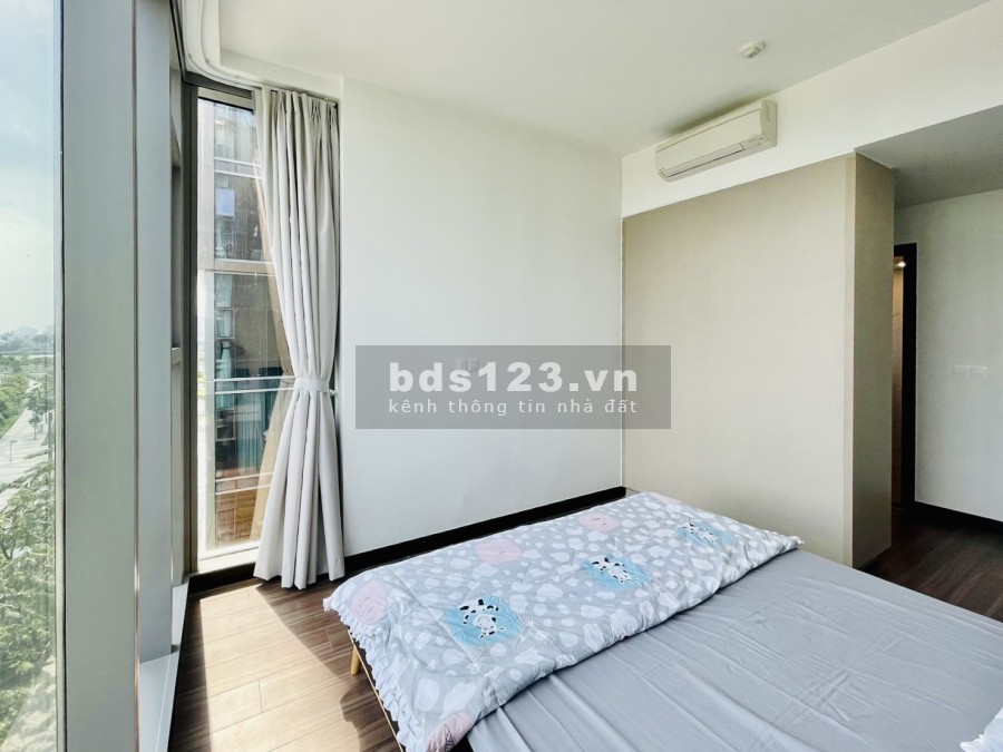 Cho thuê căn hộ 2 pn chung cư hạng sang, bàn giao đầy đủ nội thất, giá tốt, tiện ích đủ