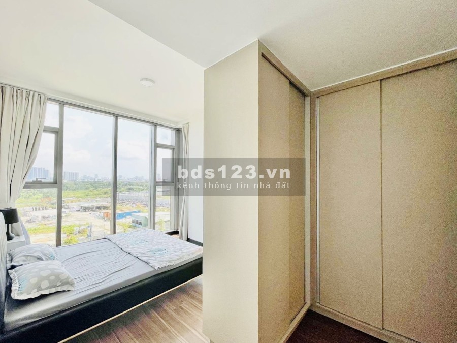 Cho thuê căn hộ 2 pn chung cư hạng sang, bàn giao đầy đủ nội thất, giá tốt, tiện ích đủ