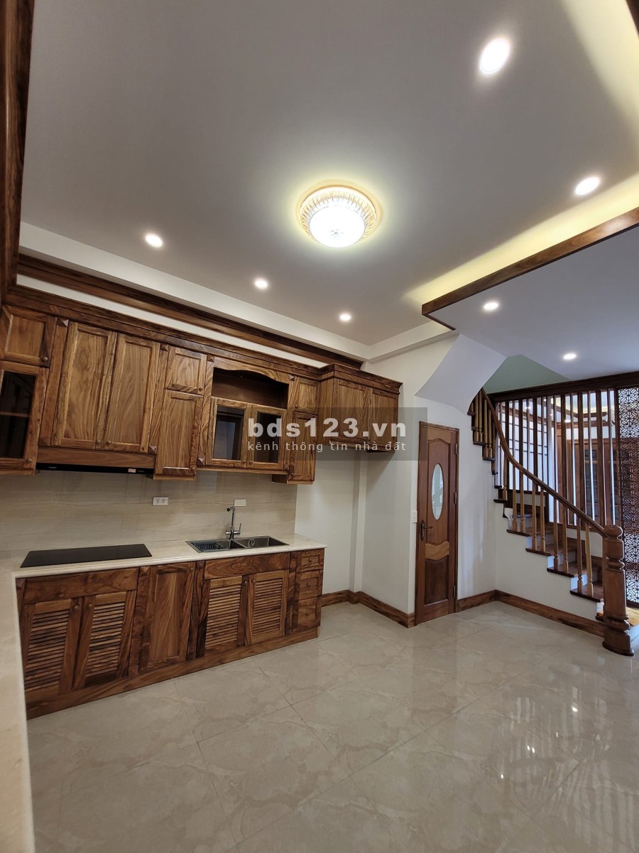 Bán nhà mới ở ngay ô tô Xuân Đỉnh Bắc Từ Liêm, dtsd 45m2, mt 4m, 5 tầng, nhỉnh 6 tỷ