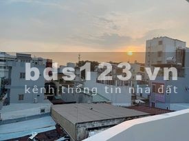 Bán nhà hẻm xe tăng Cách Mạng Tháng Tám, Quận 10, 4 tầng giá chỉ nhỉnh 7.9 tỷ