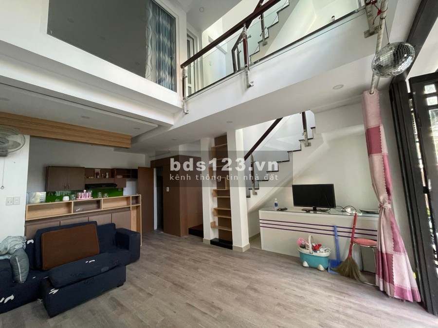 Quá rẻ cho nhà gần sân bay diện tích sử dụng 45m2 - 3 tầng nhiều tiện ích giá đầu tư sinh lời