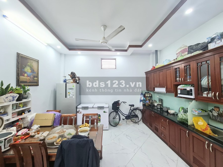 Bán nhà đẹp kinh doanh cho thuê nở hậu, ô tô đỗ cửa ngõ nông thông liên hệ 0972263245