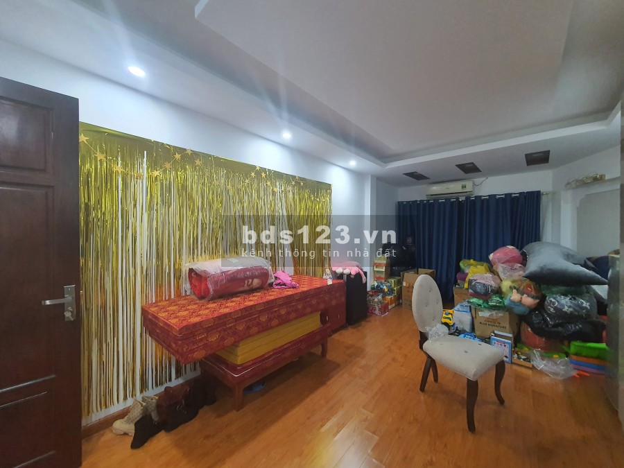 Bán nhà ngõ 145 phố Quan nhân, ngõ rộng thoáng chỉ 2.8 tỷ liên hệ 0902317688