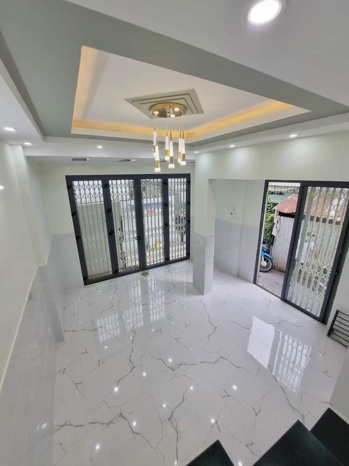 Bán nhà Đoàn Văn Bơ, Quận 4 nhà 1 trệt, 1 lầu cực đẹp dt 56m2, giá bán nhỉnh 4 tỷ