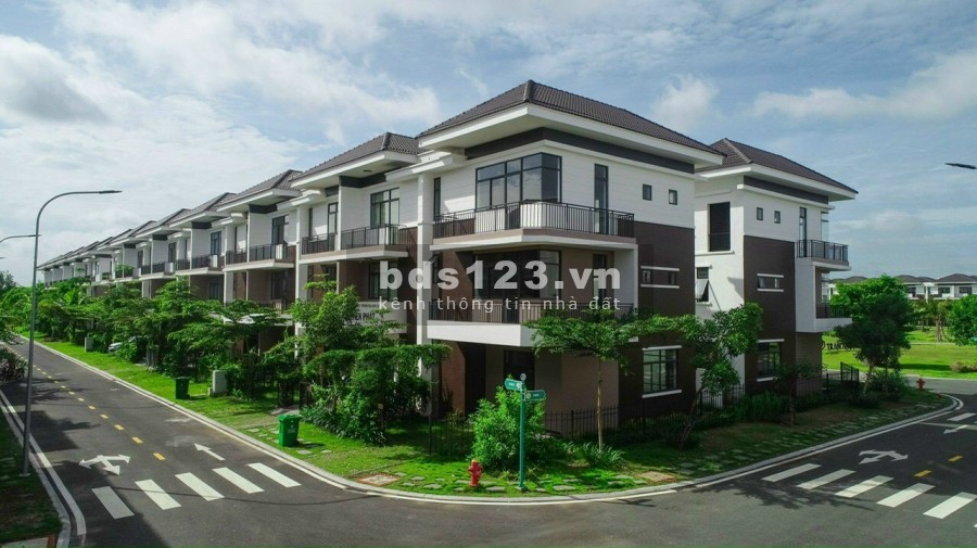 Nhà phố 1 trệt, 2 lầu đúc Phúc An Asuka giá đầu tư F0, pháp lý chính chủ, ưu đãi hấp dẫn