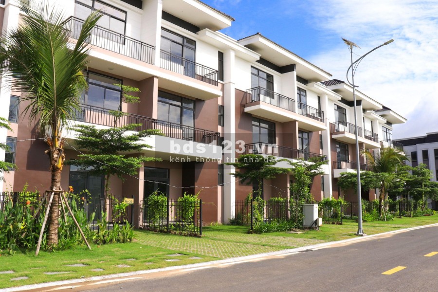 Nhà phố 1 trệt, 2 lầu đúc Phúc An Asuka giá đầu tư F0, pháp lý chính chủ, ưu đãi hấp dẫn