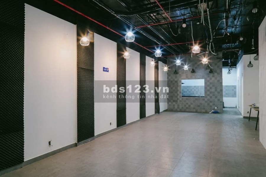 Bán shophouse Lakeview CII giá bán 135 tỷ, hoàn thiện đẹp tiện ích đầy đủ giá tốt