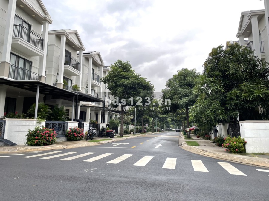 Bán nhà liền kề khu compound đẳng cấp dự án Nine South, ngân hàng hỗ trợ cho vay 70%