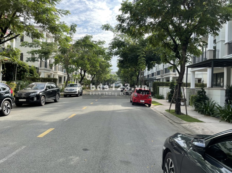 Bán nhà liền kề khu compound đẳng cấp dự án Nine South, ngân hàng hỗ trợ cho vay 70%