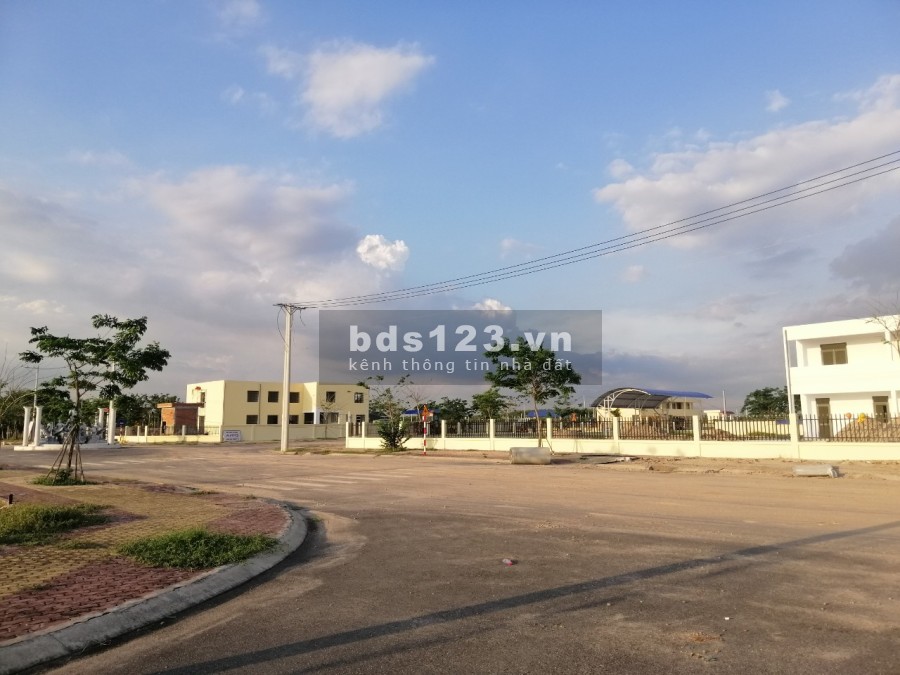 Cần bán đất ở đô thị giá rẻ tại Becamex Bàu Bàng, Bình Dương, sổ sẵn, 80m2 xây dựng tự do