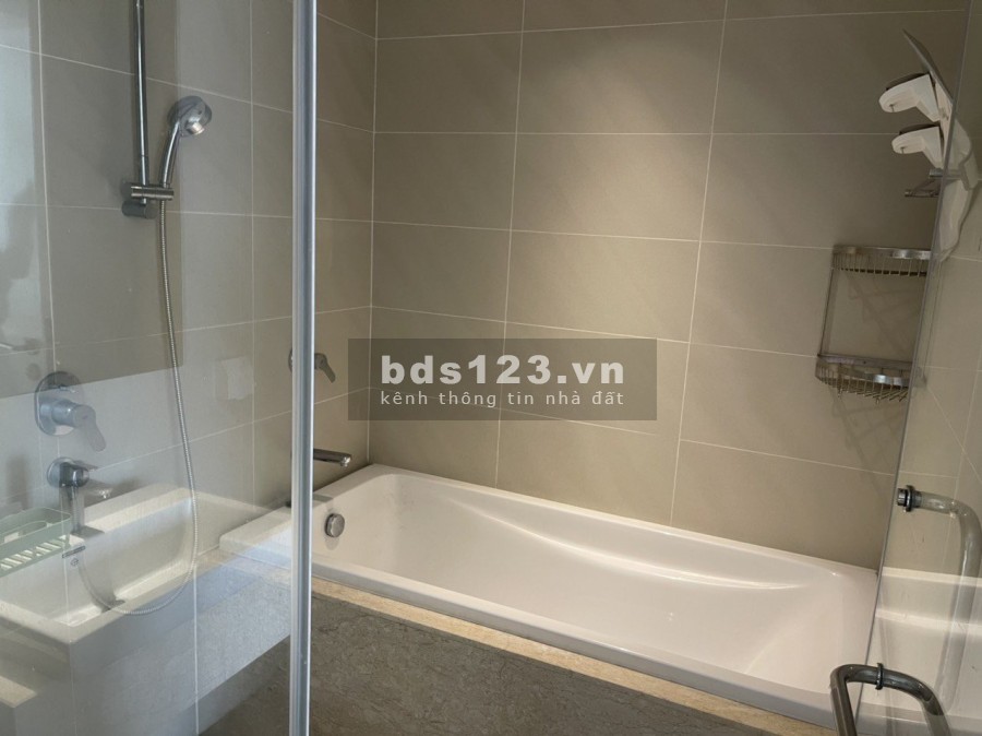 Chủ nhà cần bán gấp căn góc 2PN Đảo Kim Cương giá cực tốt. Giá 6.8 tỷ (Bao hết) View nội khu, NTCB.