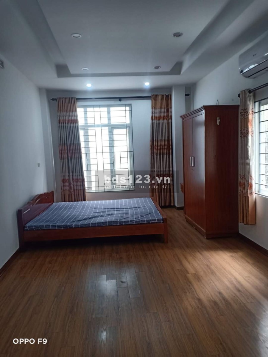 Bán nhà phố Hoàng Mai diện tích 35m2, 5 tầng cách ô tô 10m giá bán nhanh 3.32 tỷ