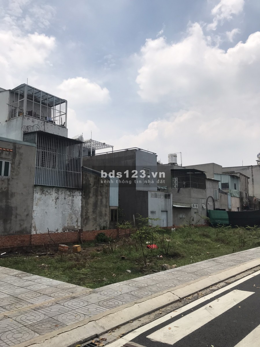 Chính chủ bán đất tại Bình Tân chỉ với 1tyxxx, đã có sổ hồng riêng