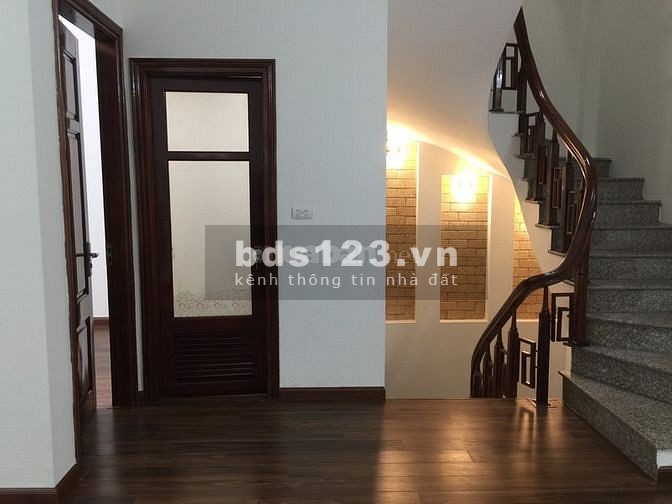 Chính chủ bán nhà 4 tầng tại Trần Khát Chân giá bán chỉ 4,8…