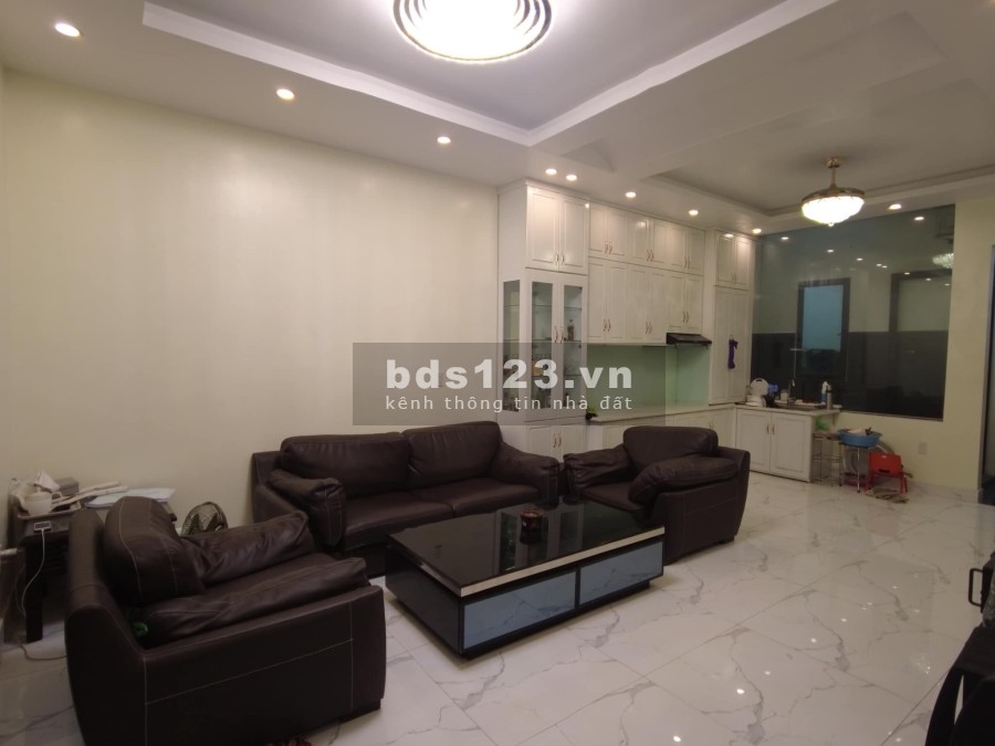 Cần bán nhà nguyên căn ngõ hào diện tích sử dụng 90m2, giá bán 3.4 tỷ, thoả thuận