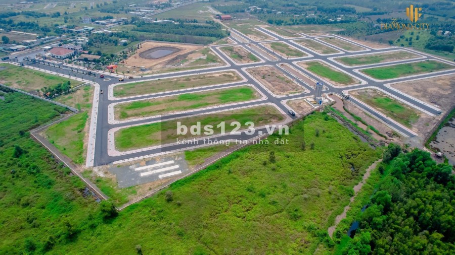 Đất nền nhà phố shophouse khu dân cư cao cấp The Diamond City liên hệ 0858925992