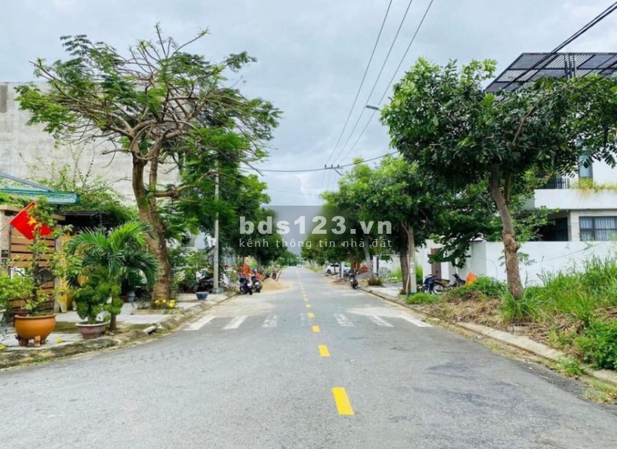Bán gấp đất tại ngã tư khu công nghiệp Vĩnh Lộc A - Quốc lộ 1A hỗ trợ vay ngân hàng