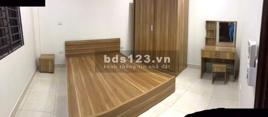 Lô góc kinh doanh sầm uất ô tô tránh doanh thu gần 35 triệu/tháng, sổ đỏ nở hậu