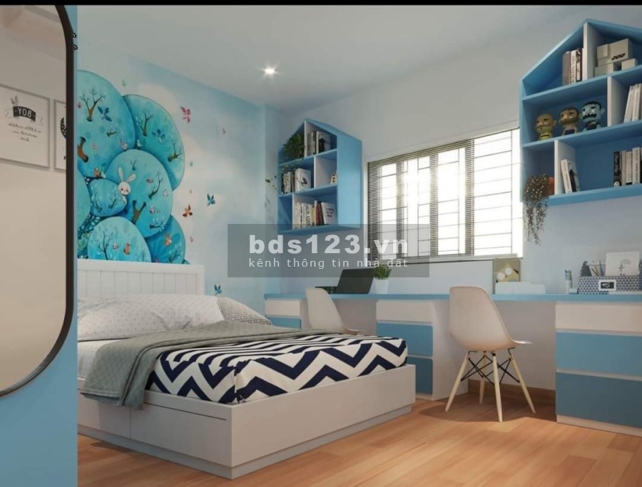 Lô góc kinh doanh sầm uất ô tô tránh doanh thu gần 35 triệu/tháng, sổ đỏ nở hậu