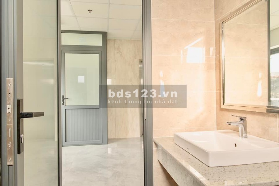 Cho thuê văn phòng mới tại Võ Văn Kiệt Quận 1 mới 100% toà nhà Tín Thành, giá tốt