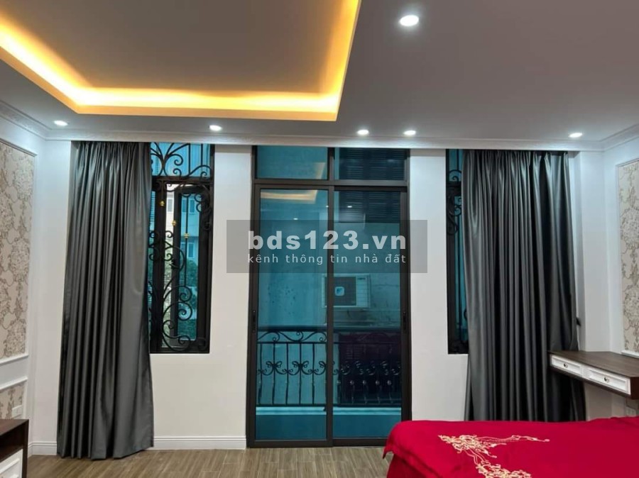 CHỦ GỬI BÁN NHÀ 4Tầng 46m2 ở NGỌC THUỴ LONG BIÊN 0972263245