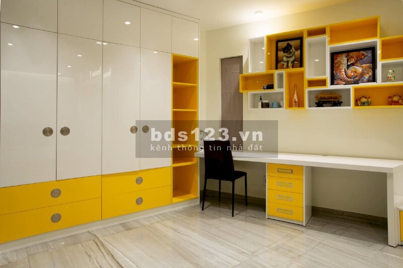 Bán nhà Cầu Giấy, đẹp lung linh, diện tích sử dụng 50m2, 5 tầng, giá bán chỉ 4,5 tỷ