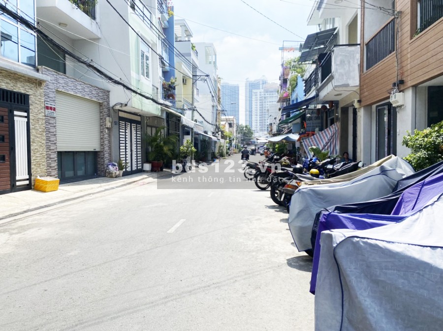 Bán nhà 2 lầu mặt tiền đường số phường Tân Quy, Quận 7 giá bán 9 tỷ có thể thương lượng