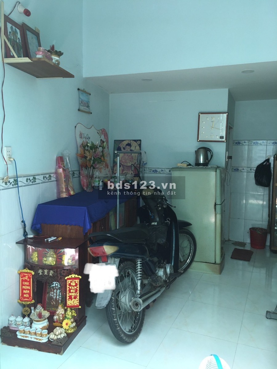 Bán nhà có gác đường vào chùa Pháp Thạnh, Quận 12. Giá rẻ, hẻm xe hơi vào được (Hẻm Lẩu Bò Tèo )