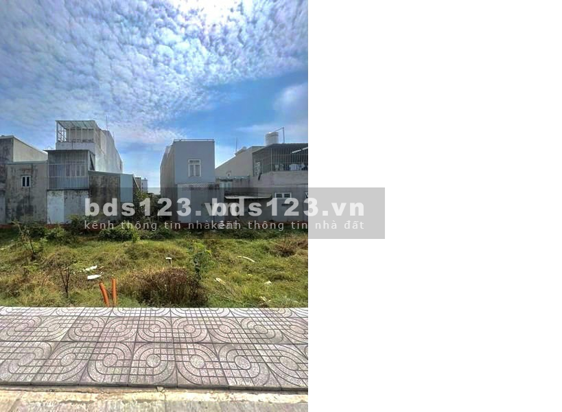 Còn 3 lô đất nền ngay KCN Vĩnh Lộc A - đất đẹp - có sổ hồng sẵn