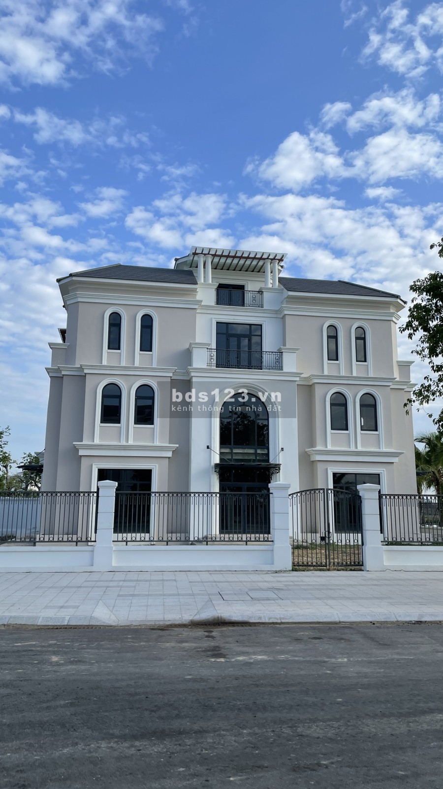 Cập nhật 1/4/2022 - Giỏ hàng cho thuê biệt thự nhà phố Manhattan - Vinhomes Grand Park quận 9