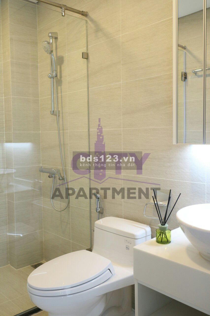Bán căn hộ Vinhomes Central Park 2 phòng ngủ, 2 nhà vệ sinh, giá tốt đầu tư sinh lời