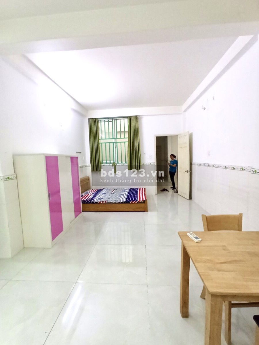 Căn hộ Studio 30m2, sẵn nội thất cửa sổ thoáng, giá sinh viên Quận Tân Bình, gần Hufi