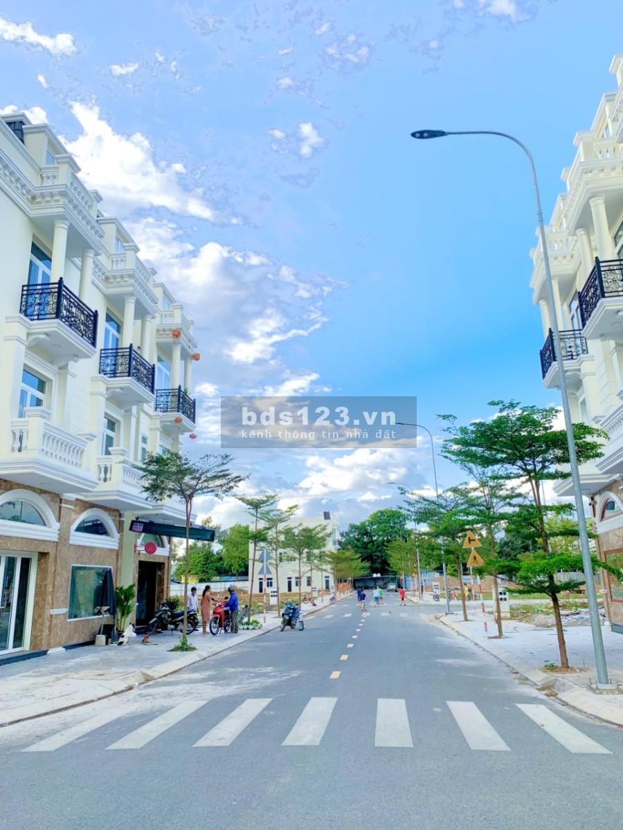 Dự án Icon Central tọa lạc tại vị trí vàng trung tâm thành phố Dĩ An, Bình Dương