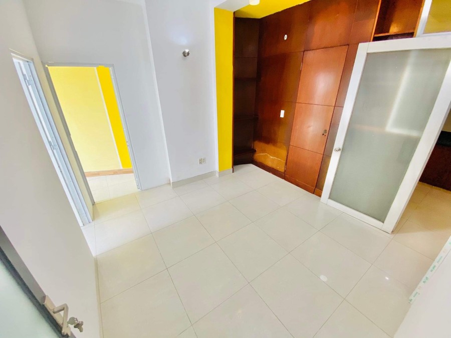 Bán nhà đẹp Hoàng Văn Thụ hẻm quay đâu rộng hơn 6m cực hiếm trong Quận Phú Nhuận