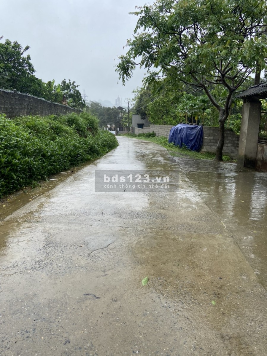 Chủ cần bán gấp lô đất tại Lương sơn Lô góc 3 mặt tiền tại Lương sơn - Hoà bình 2058m 400tc