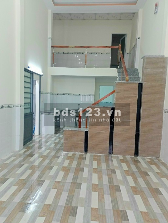 ( Chính Chủ ) Vợ chồng mình muốn sang lại căn trọ xây 2 năm rồi ở Bình Dương có 12 phòng 2kiot